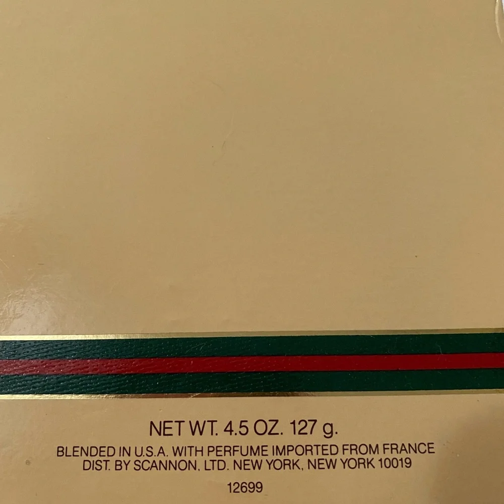 Vintage 1980's Gucci Dusting Powder - Picture 3 of 5